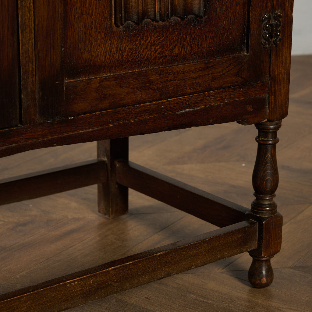 英国 クラシック キャビネット