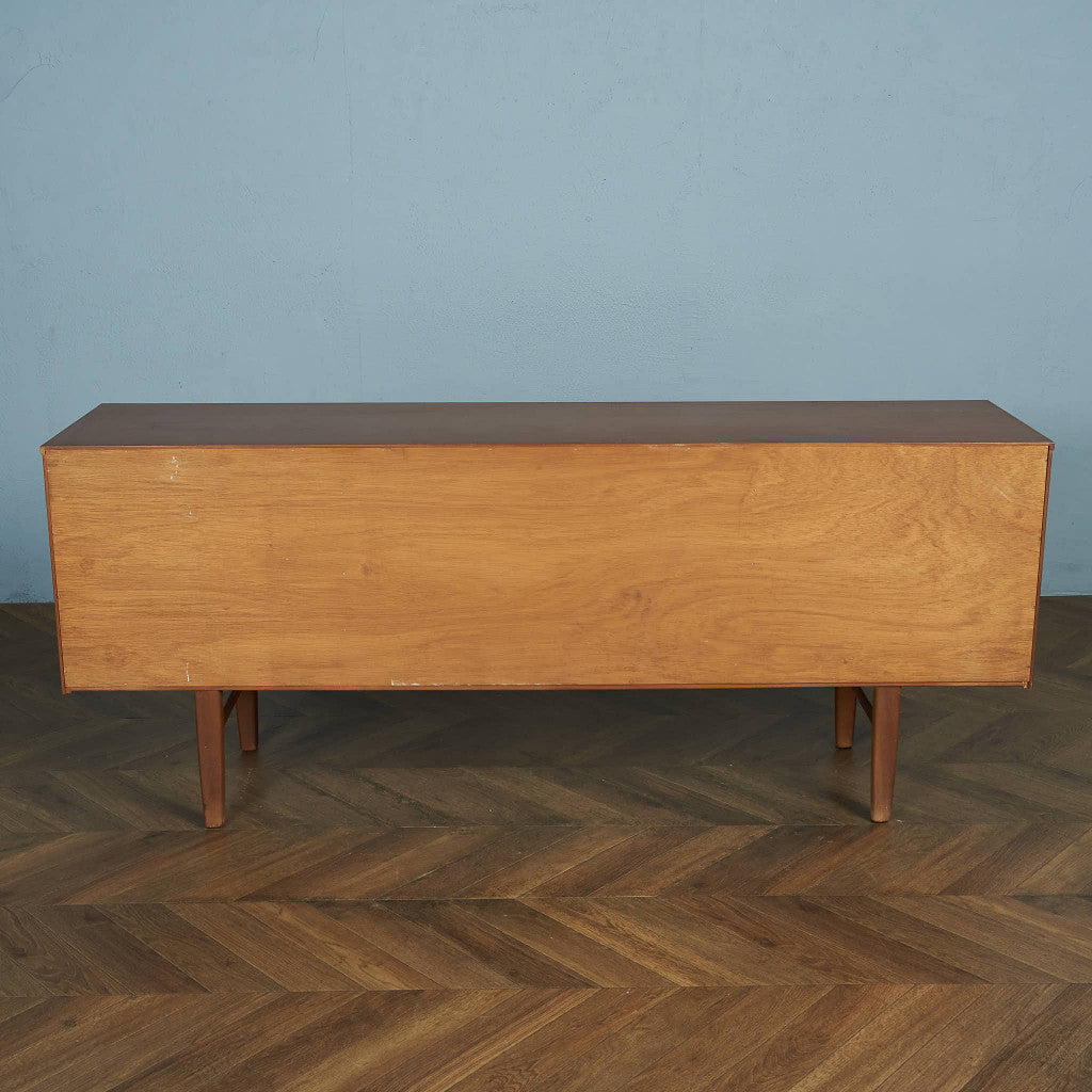 イギリスヴィンテージ サイドボード / カップボード