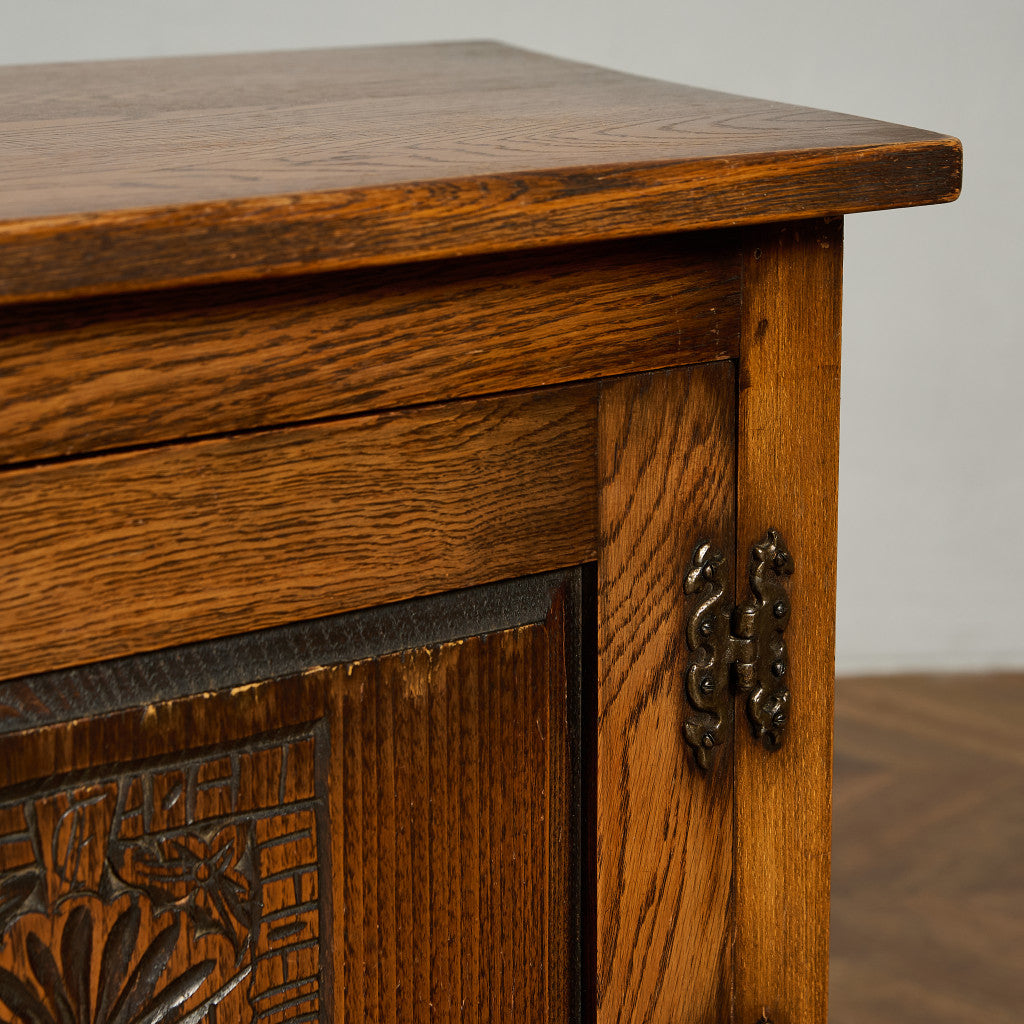 英国 クラシック キャビネット