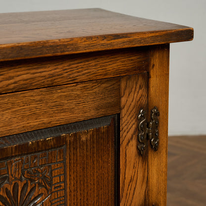 英国 クラシック キャビネット