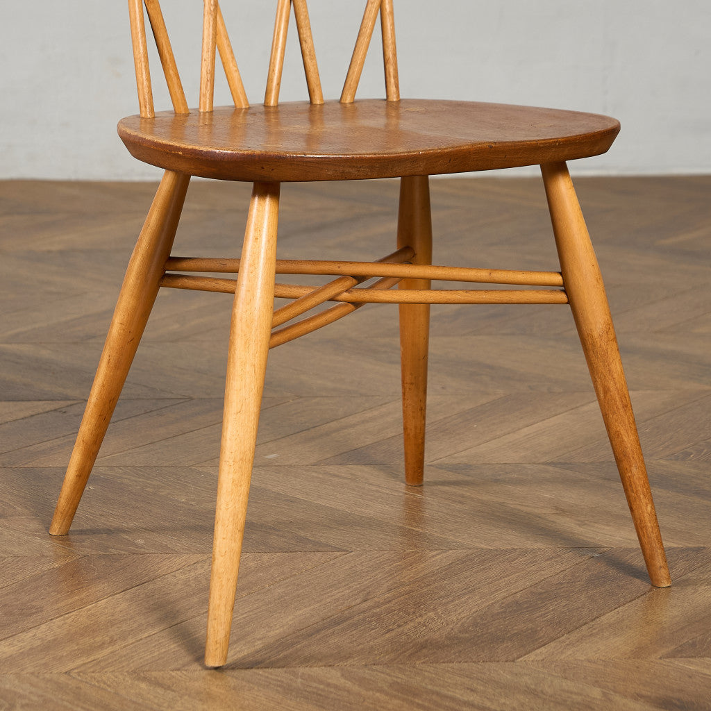 ラティスドチェア