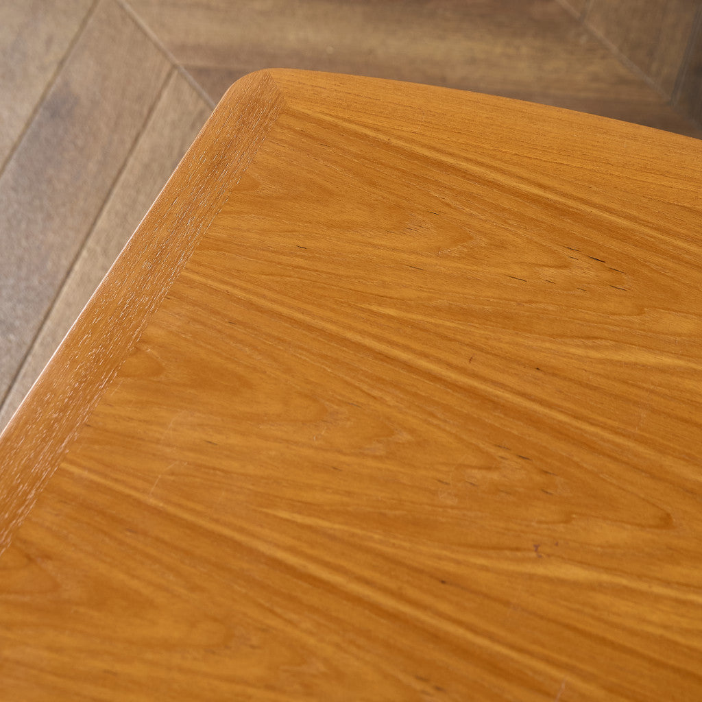 Burlington ネストテーブル