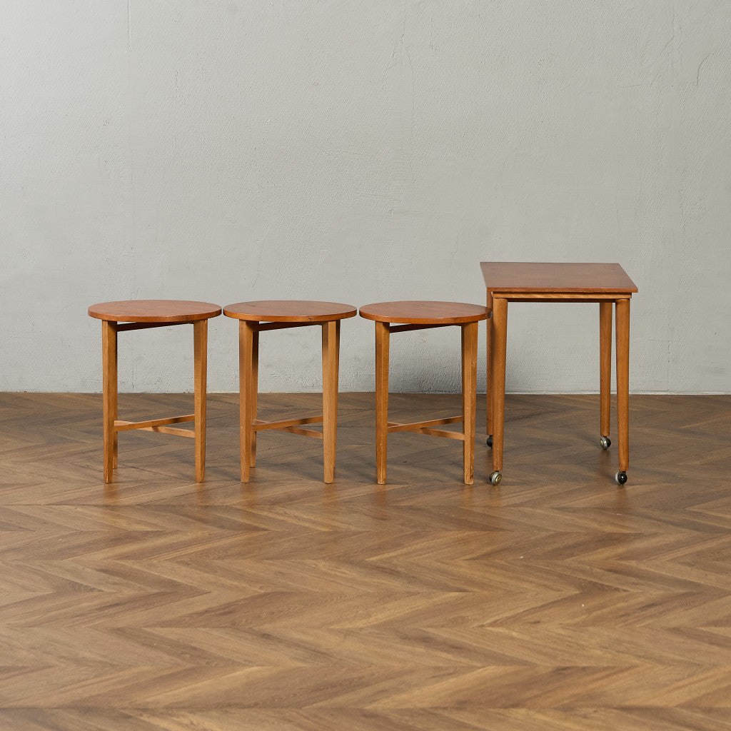 Novy Domov ヴィンテージ ネストテーブル