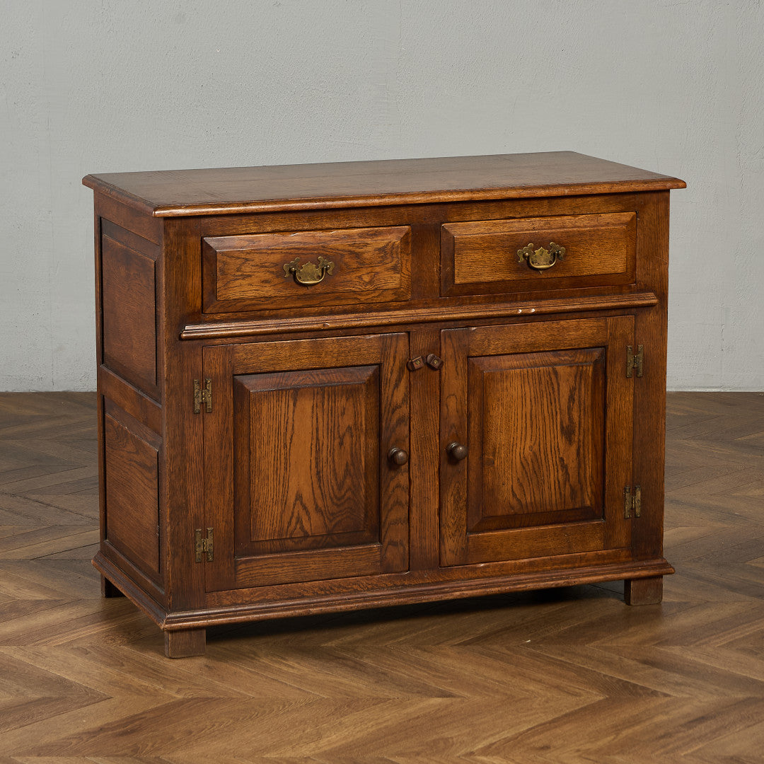 英国 クラシック キャビネット