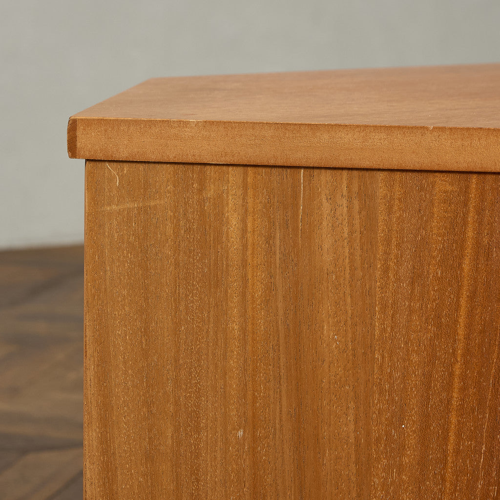 ヴィンテージ コーナー AVボード