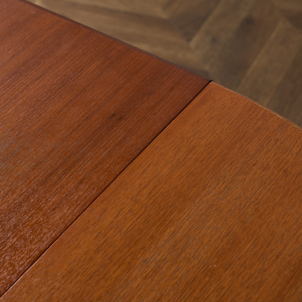 エリオッツ・オブ・ニューべリー Elliotts Of Newbury ヴィンテージ エクステンション ラウンド ダイニングテーブル #98394