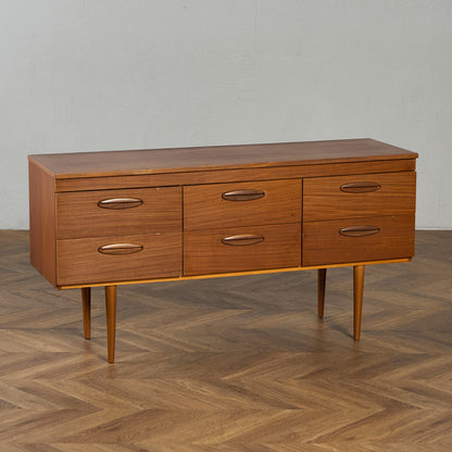 ホームウォージー ギャランティード ファニチャー Homeworthy guaranteed furniture ヴィンテージ サイドボード #89567