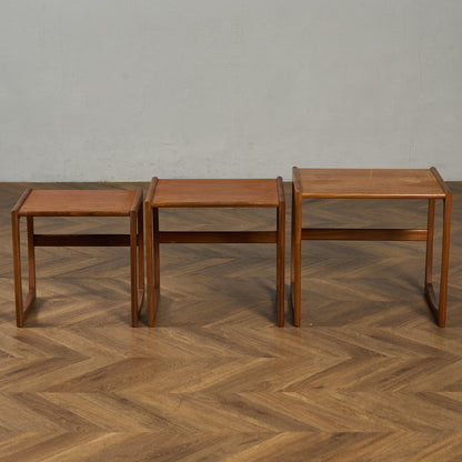 Quadrille ヴィンテージ ネストテーブル