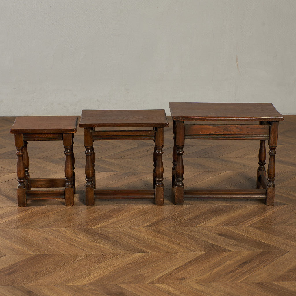 英国 クラシック オーク材 ネストテーブル