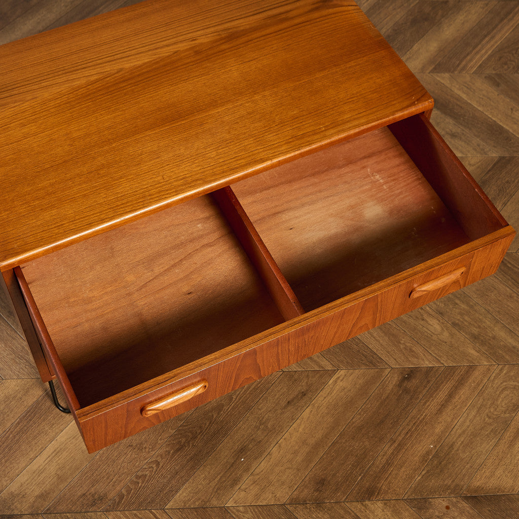 G-PLAN Fresco ヴィンテージ チーク 3段 チェスト アイアンレッグ ジープラン G-PLAN Fresco 3段 チェスト カスタム アイアン