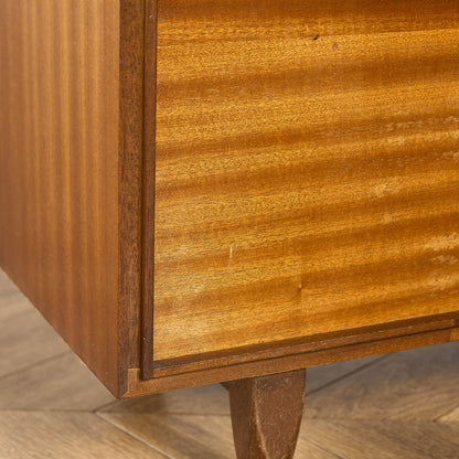 英国ヴィンテージ ガラスキャビネット