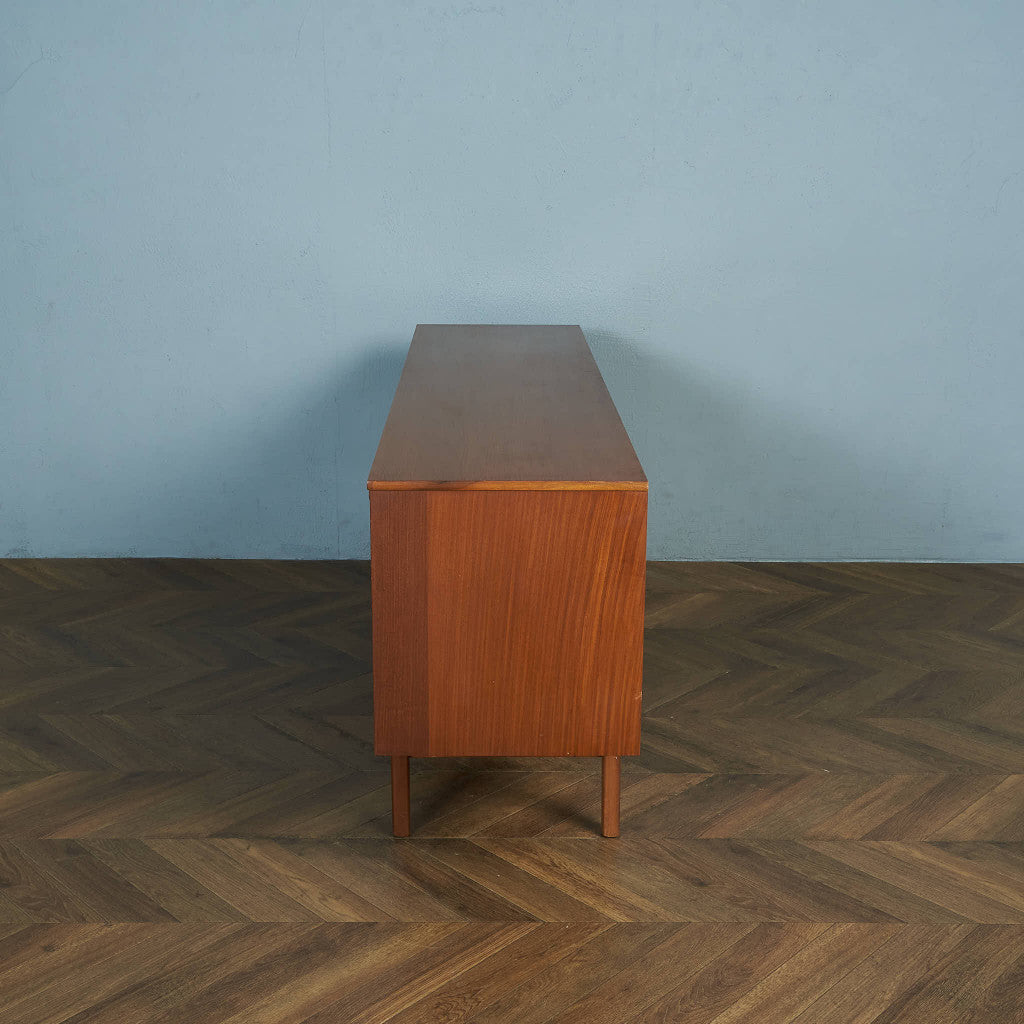 イギリスヴィンテージ サイドボード / カップボード