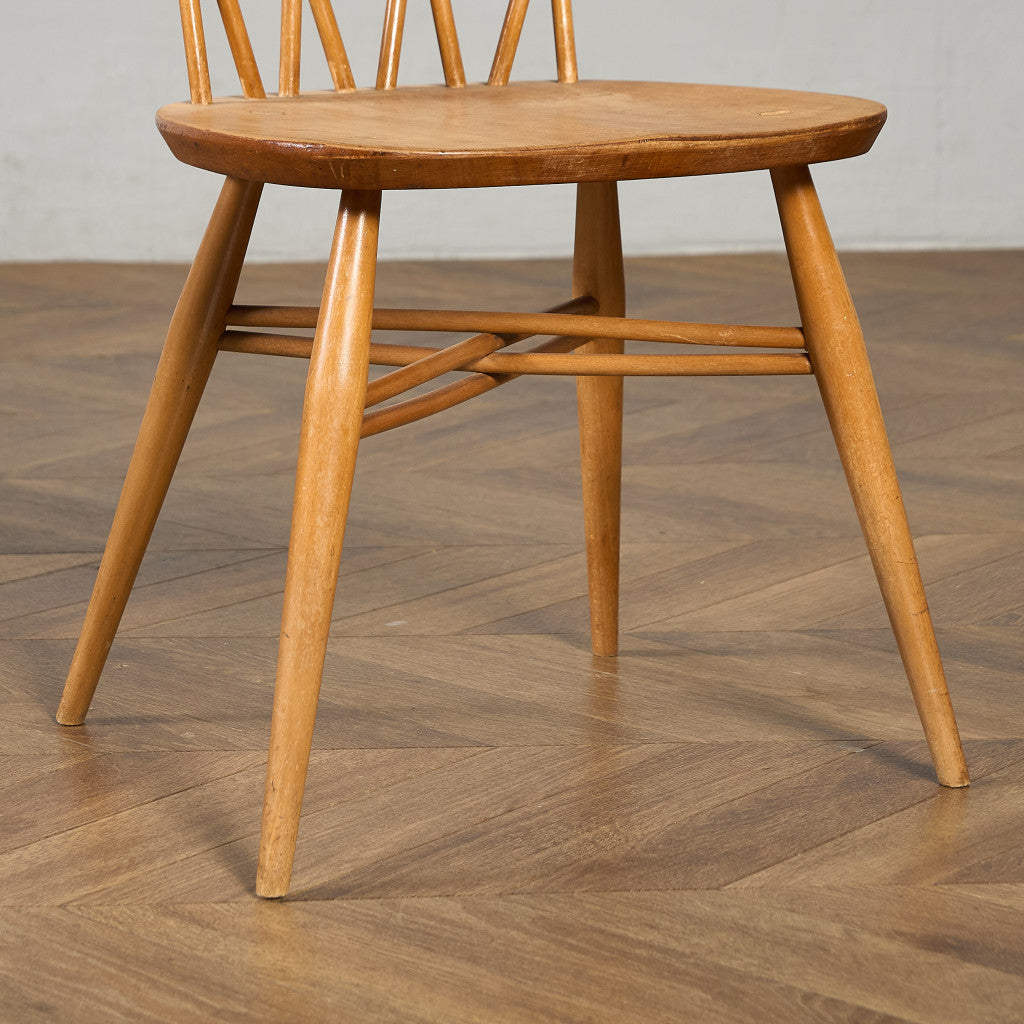 ラティスドチェア