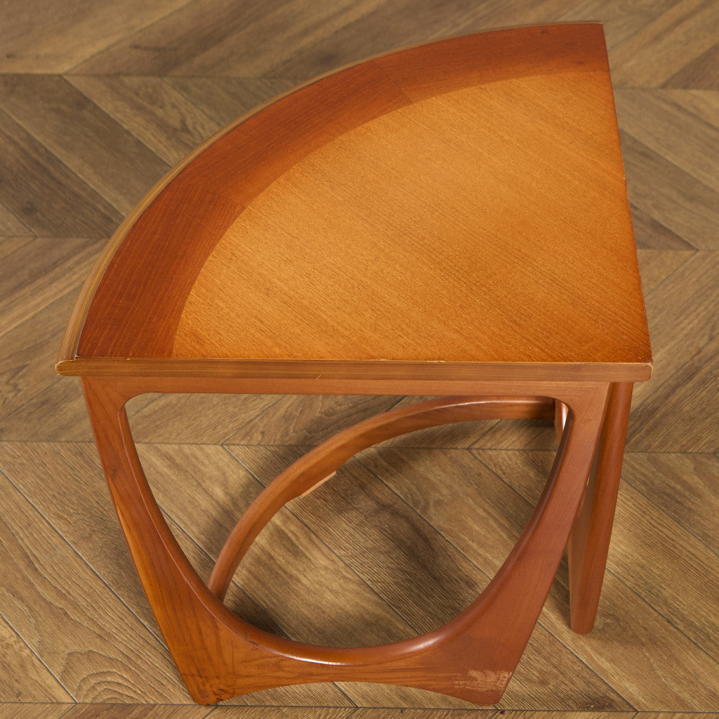 ヴィンテージ ガラストップ ネスト コーヒーテーブル