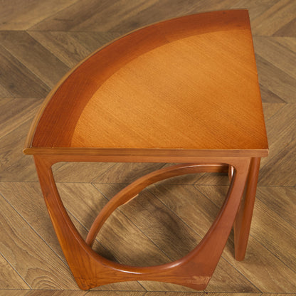 ヴィンテージ ガラストップ ネスト コーヒーテーブル