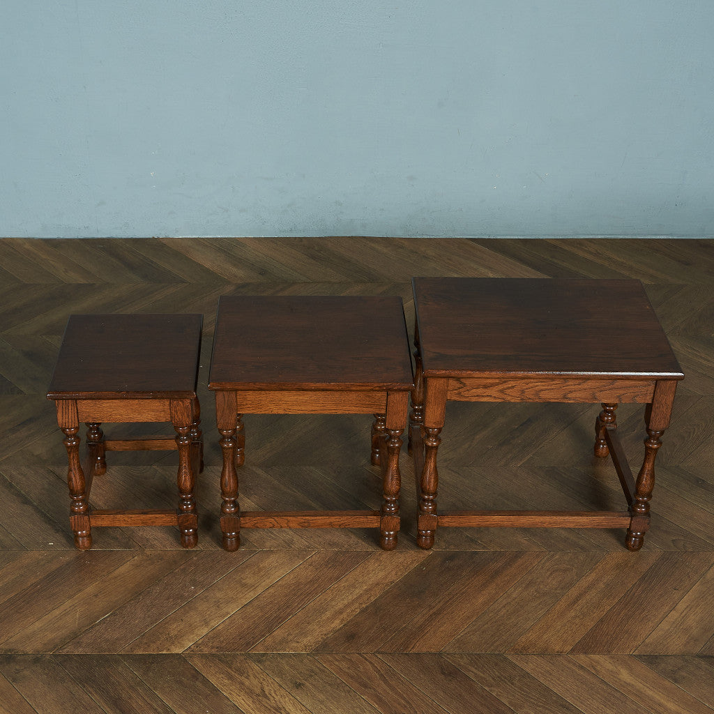 British classic oak nesting table #81756