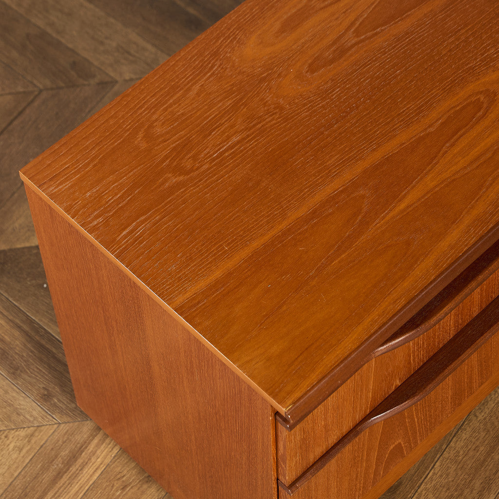 英国ヴィンテージ ハイサイドボード / ハイボード