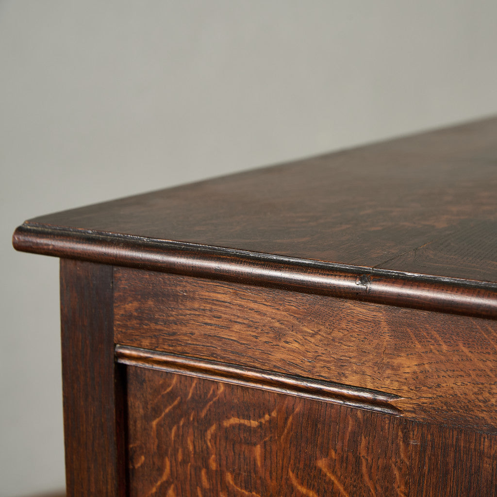 英国 クラシック コートカップボード