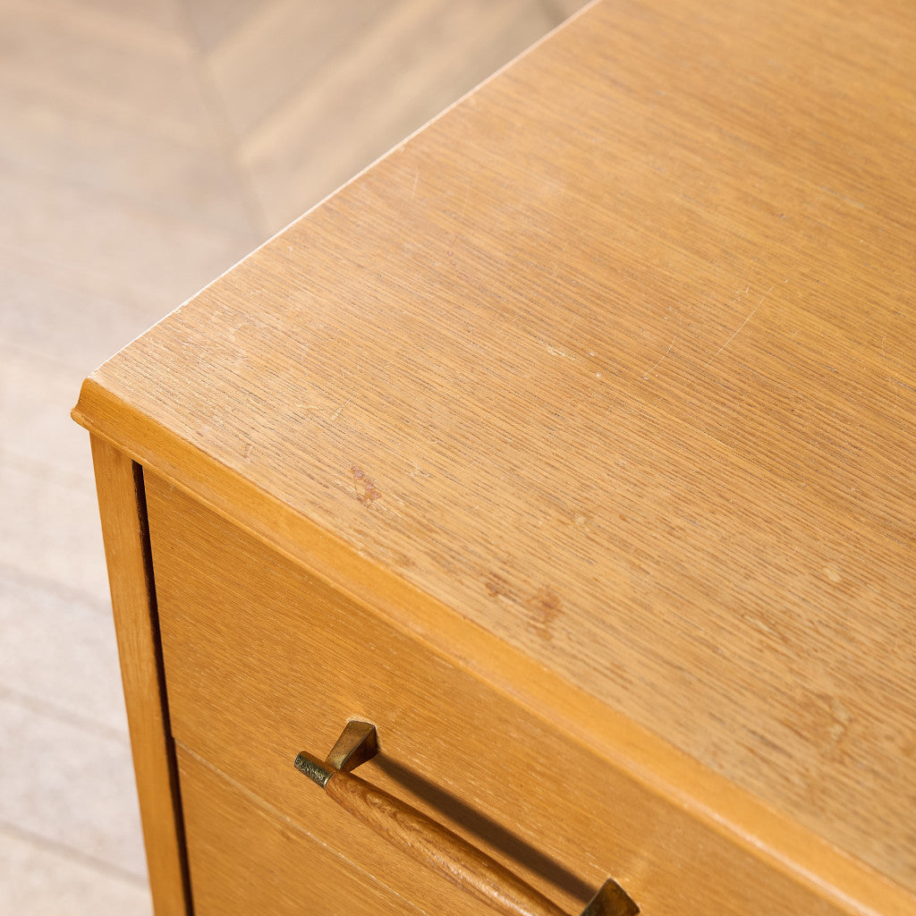 ヴィンテージ 4段 チェスト