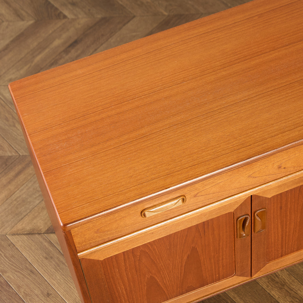 Fresco ヴィンテージ サイドボード カスタム アイアン ヘアピンレッグ