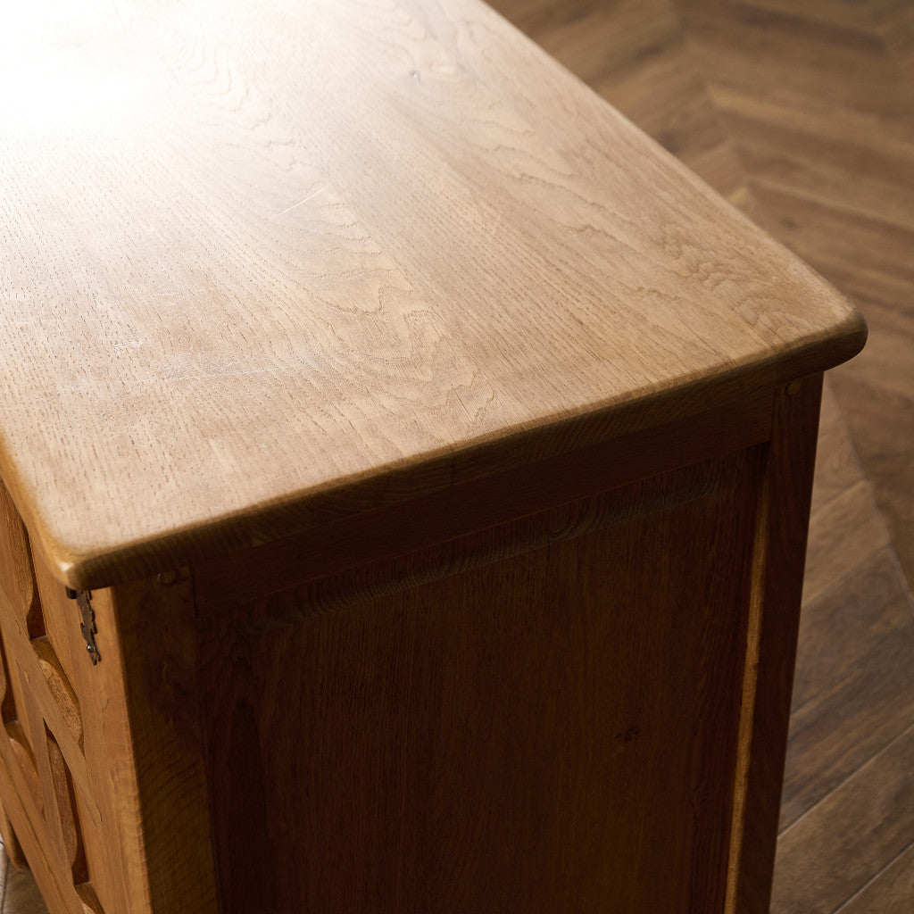 英国 クラシック キャビネット