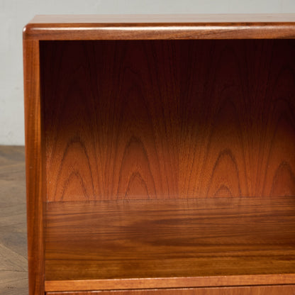 Fresco ナイトテーブル