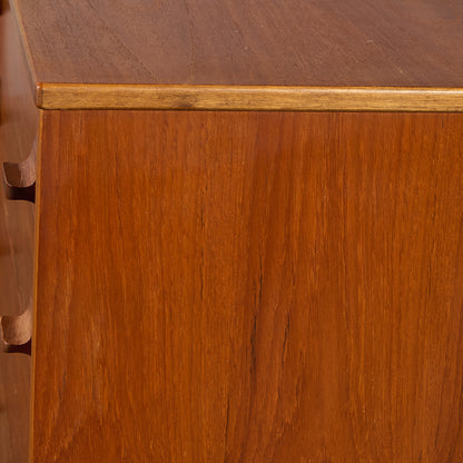 ヴィンテージ 4段 チェスト