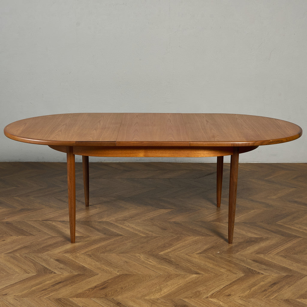 ヴィンテージ エクステンション オーバルダイニングテーブル