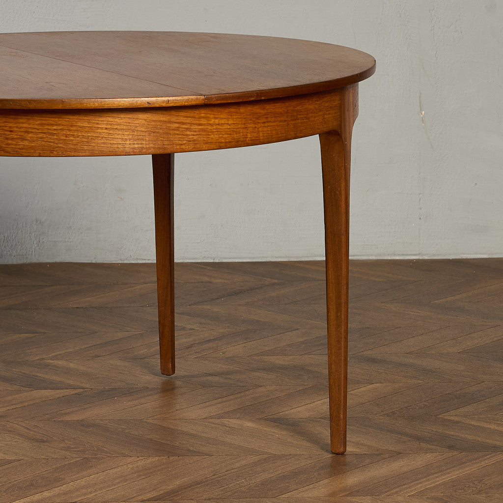 ヴィンテージ エクステンション ラウンド ダイニングテーブル