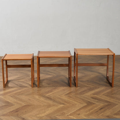 Quadrille ヴィンテージ ネストテーブル