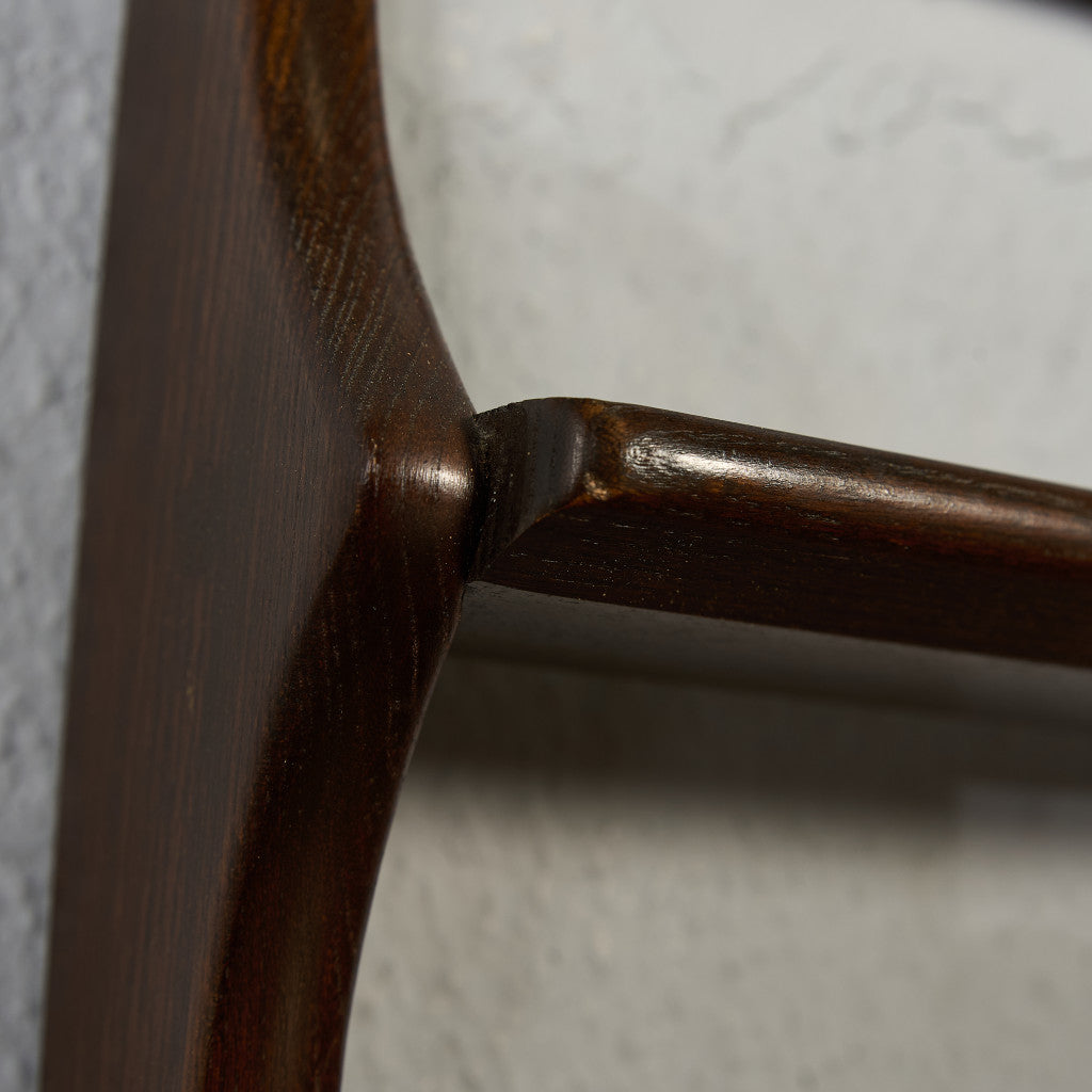 ヴィンテージ ウォールラック (Wall Mounted Plate Rack model 268)