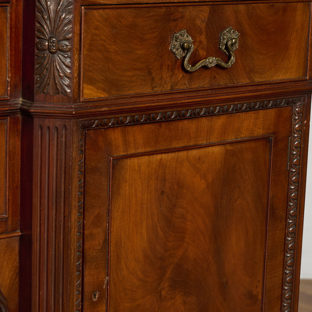 英国 クラシック ウォールナット サイドボード