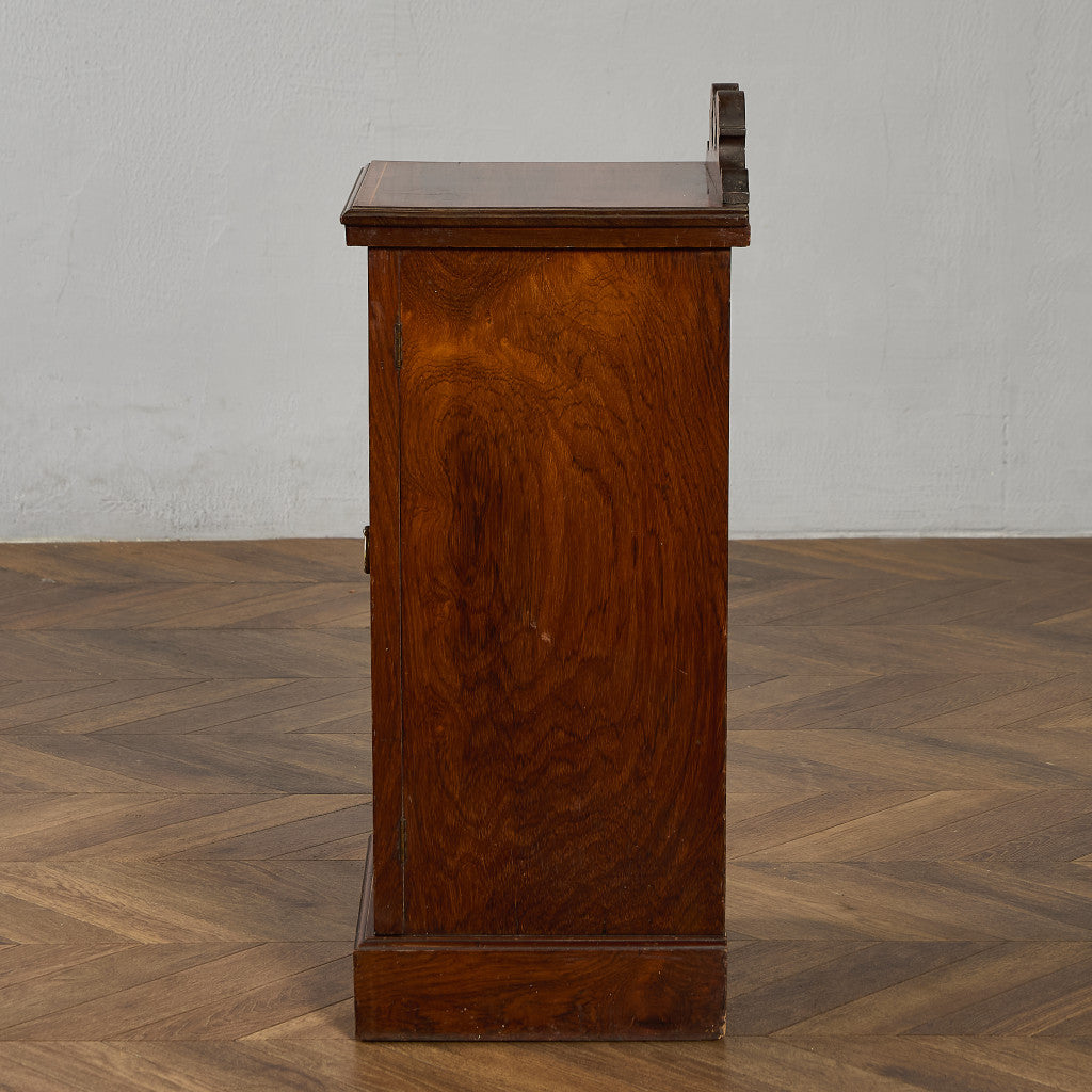 英国 クラシック サイドキャビネット #95431