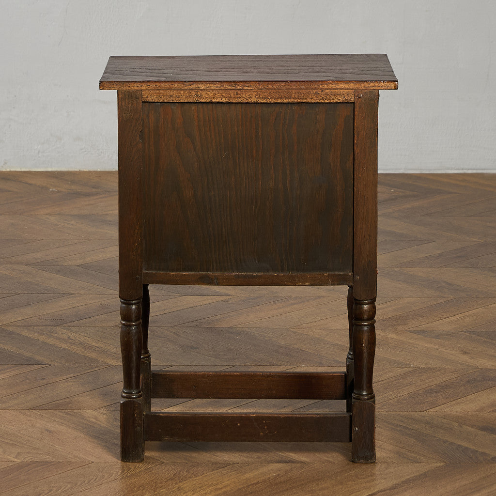 英国 クラシック サイドキャビネット サイドテーブル