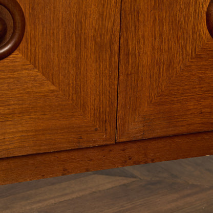 イギリス ヴィンテージ サイドボード