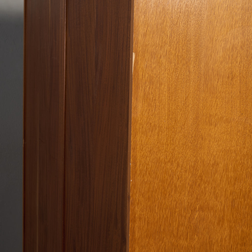 Chinese white ヴィンテージ 3ドア ワードローブ 初期ゴールドラベル