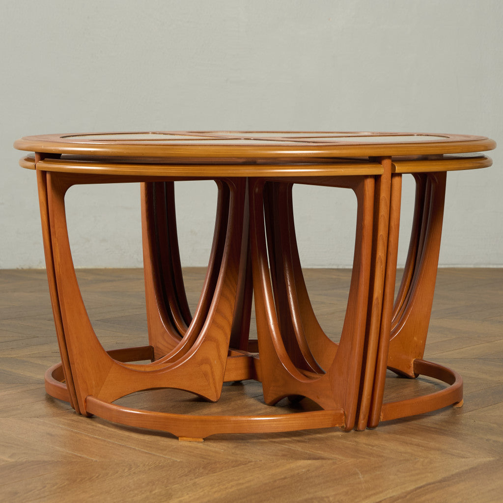 ヴィンテージ ガラストップ ネスト コーヒーテーブル