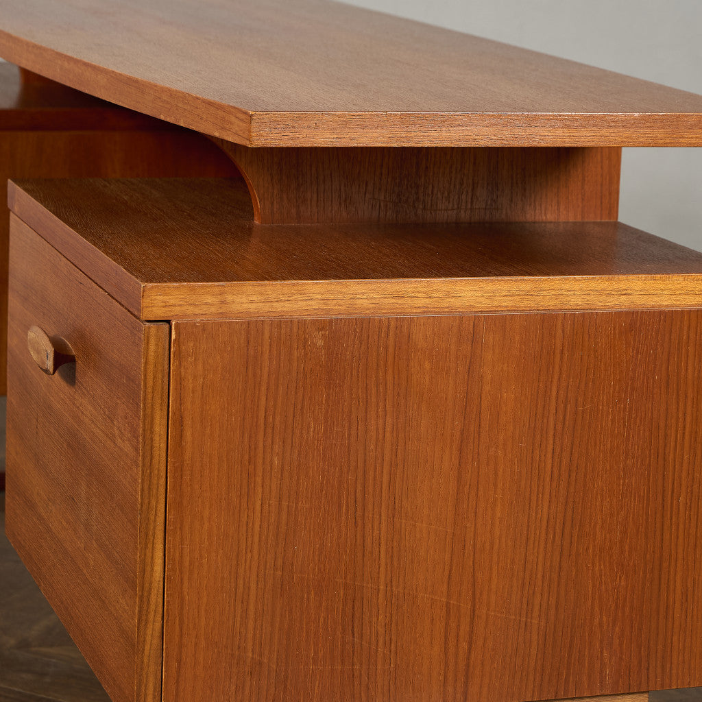 Quadrille ヴィンテージ デスク 両袖デスク