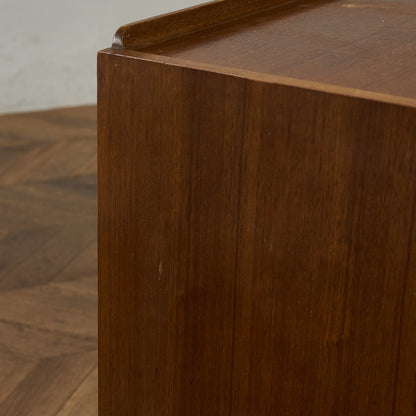 Brass-fitted Tola  ヴィンテージ サイドボード (4005)