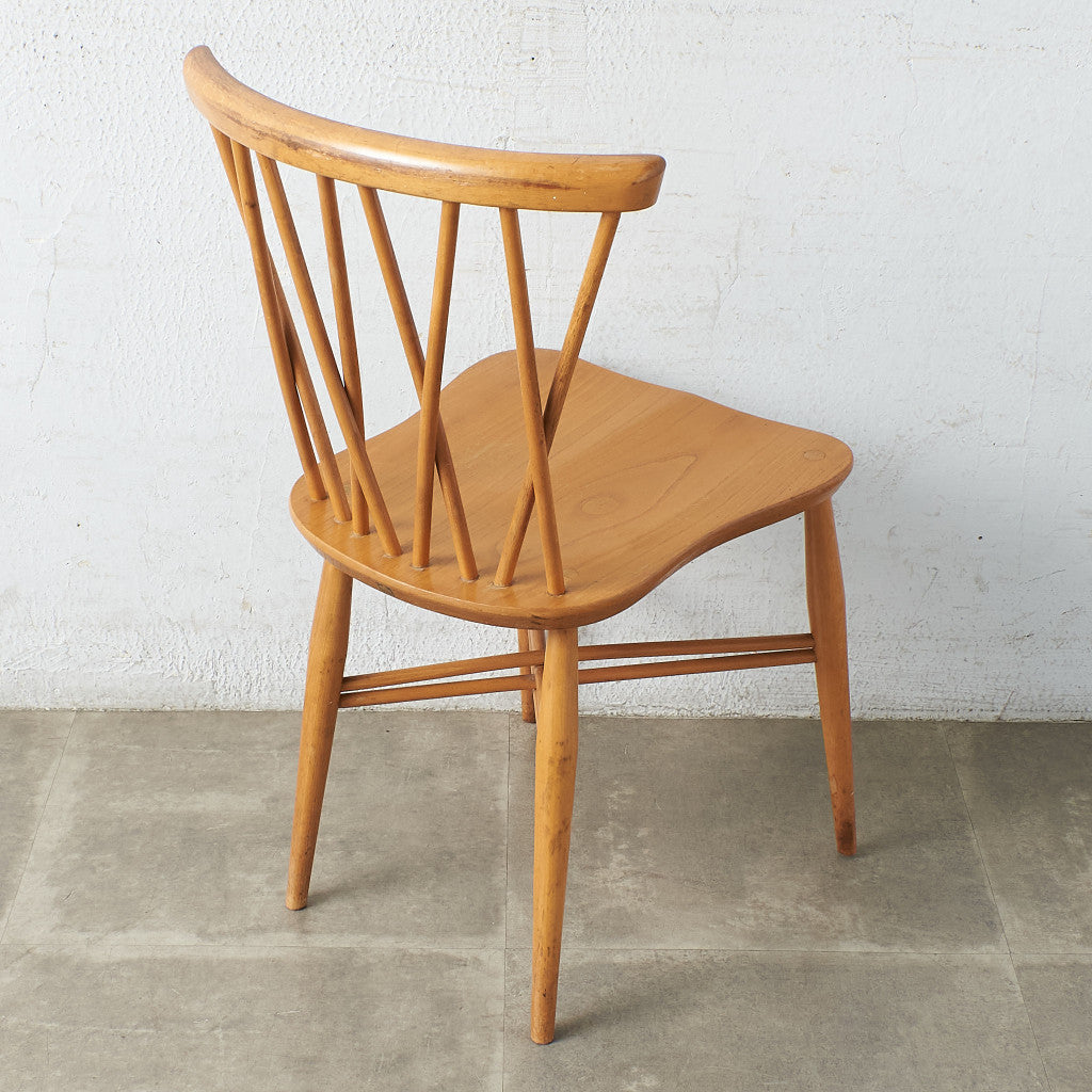 67324][アーコール ERCOL]X型貫 ヴァイオリンシェイプ座面 ラティスド