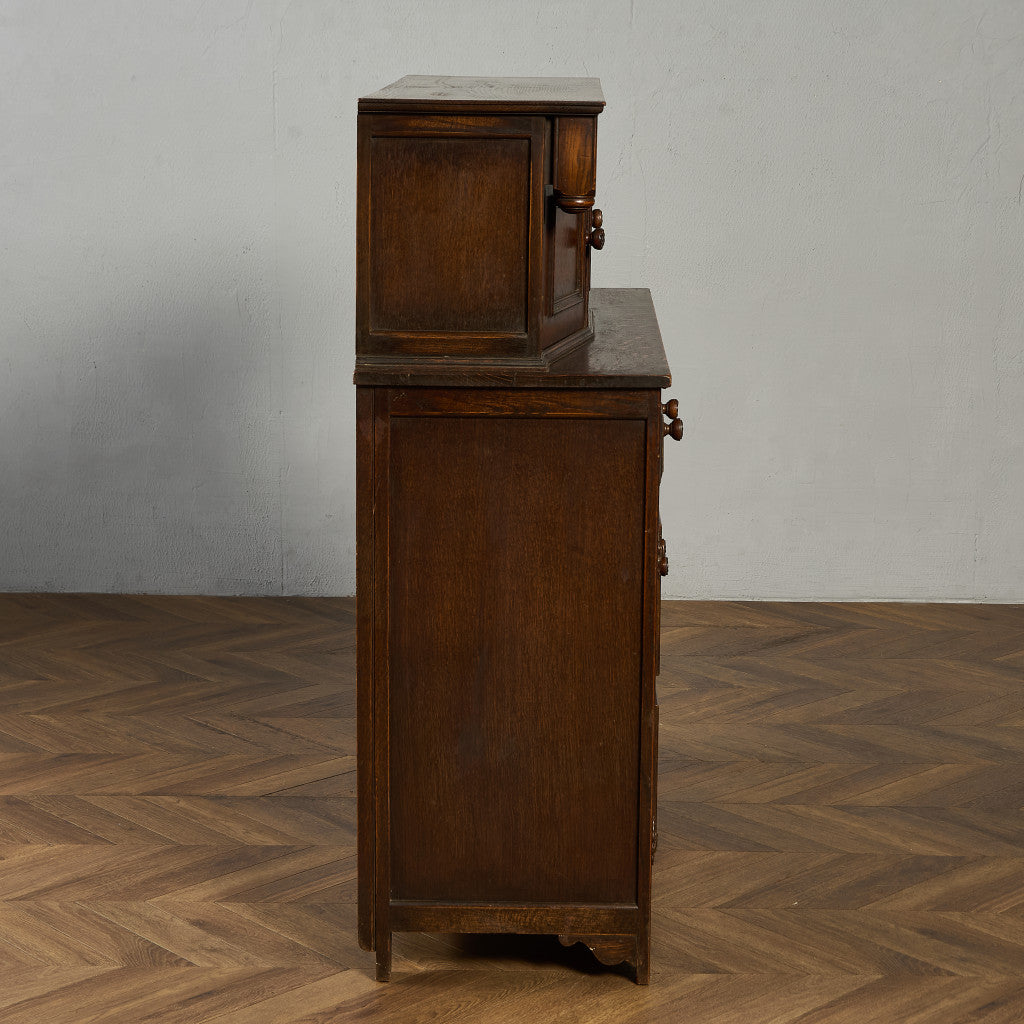 英国 クラシック コートカップボード