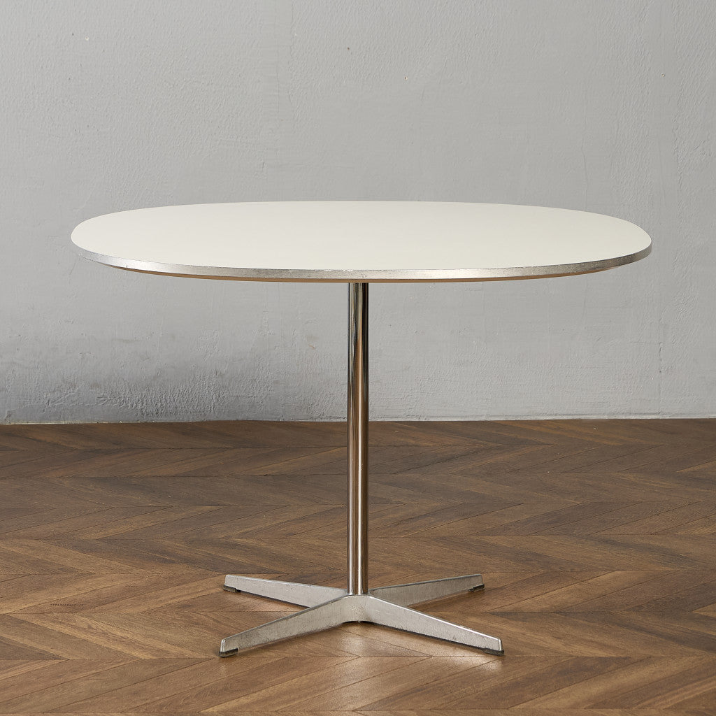 Fritz Hansen A603 Super-circular Table スーパー円テーブル