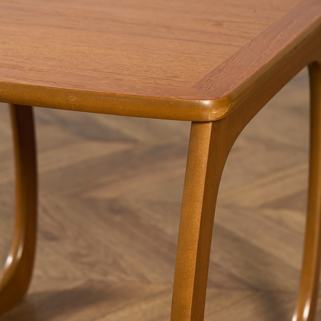 Burlington ネストテーブル