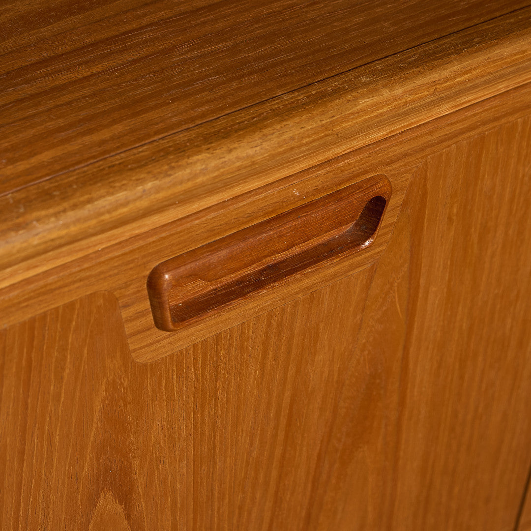 ヴィンテージ ハイサイドボード