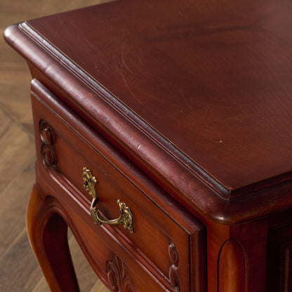 英国 クラシック ベッドサイド キャビネット