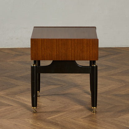 Tola&black ベッドサイドテーブル 206