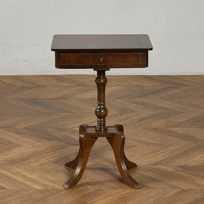 英国 クラシック サイドテーブル