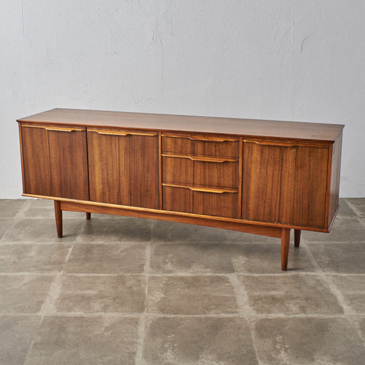 英国ヴィンテージ サイドボード