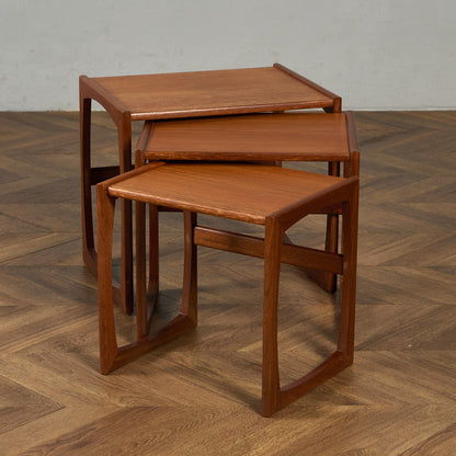 Quadrille ヴィンテージ ネストテーブル