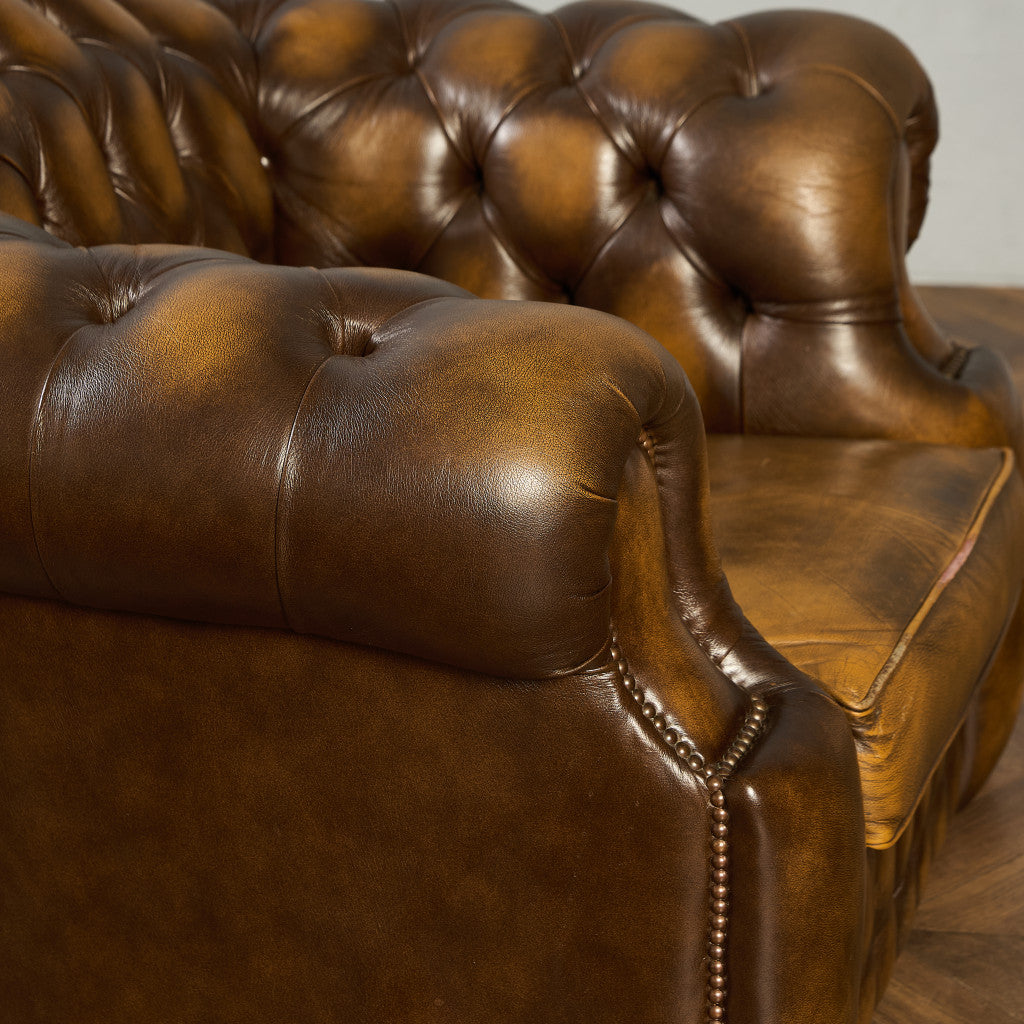 英国 クラシック チェスターフィールド ソファ